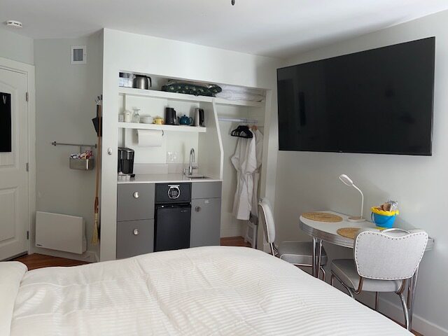 guest room